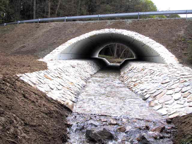 Foto Blanov  rekonstrukce mostu r. 2004